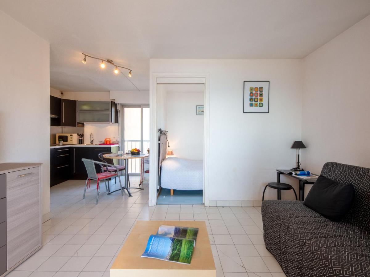Apartment Le Capitole-3 By Interhome Фрежус Екстер'єр фото