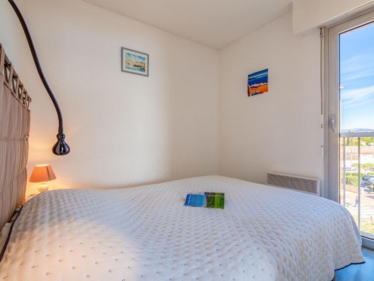 Apartment Le Capitole-3 By Interhome Фрежус Екстер'єр фото